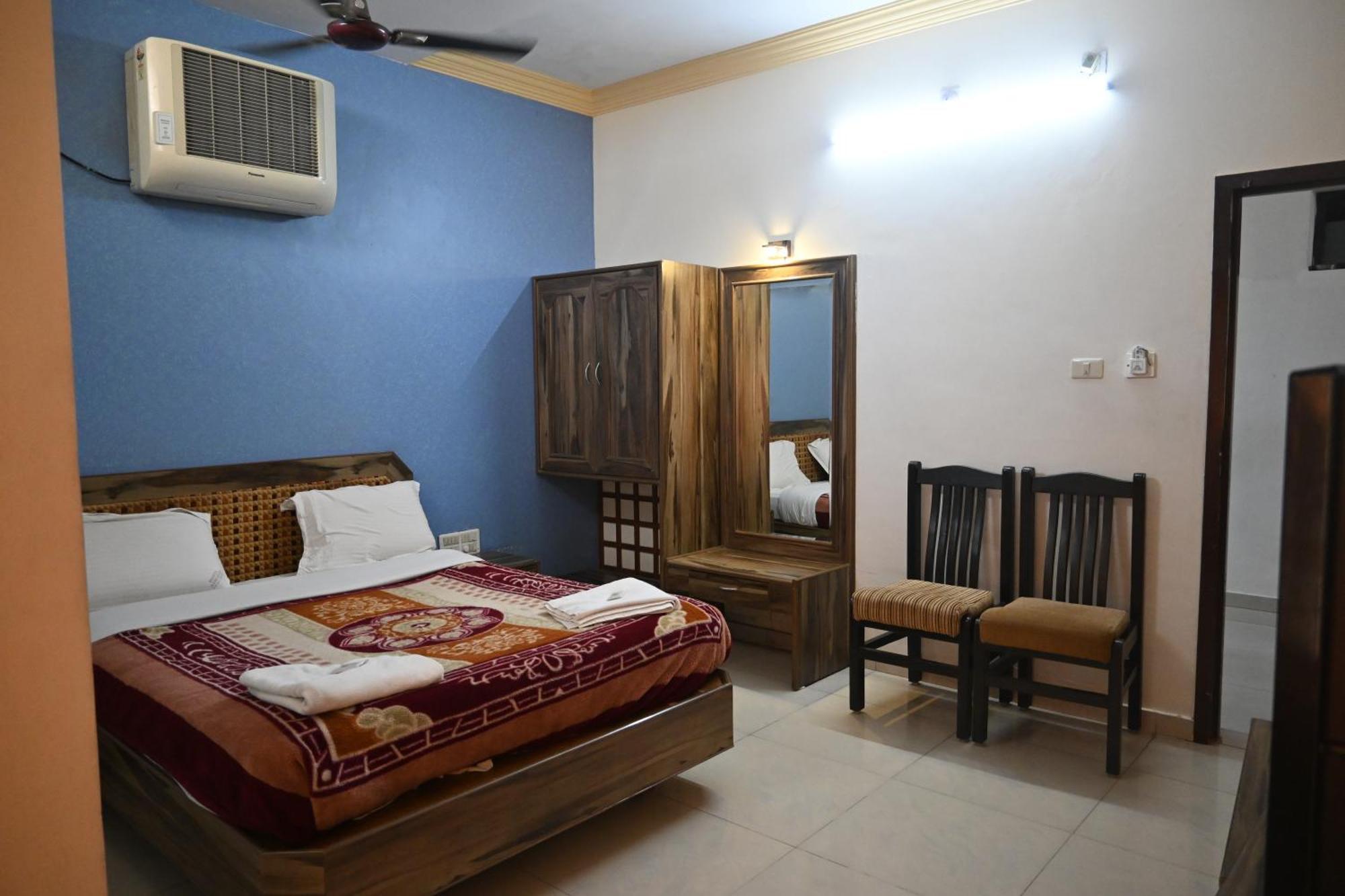 Hotel Ashlesh Manipal Exterior foto